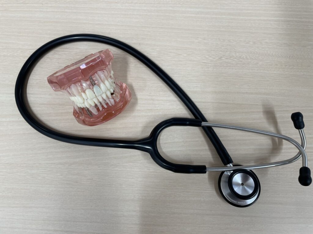 インプラント 歯医者 治療期間